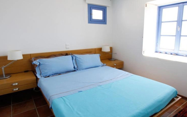Aliki Beach House