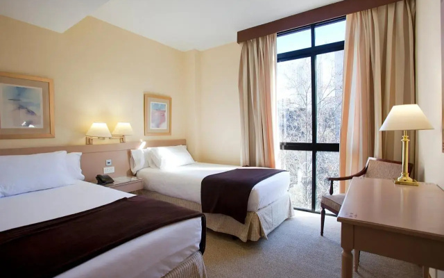 Отель Espahotel Plaza Basílica