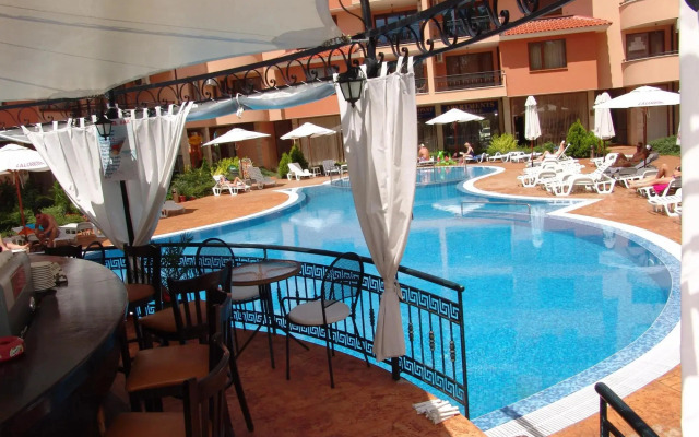 Efir Holiday Village