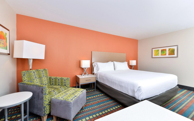 Holiday Inn Express Bernalillo by IHG