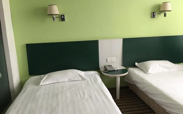 Canglong Hotel