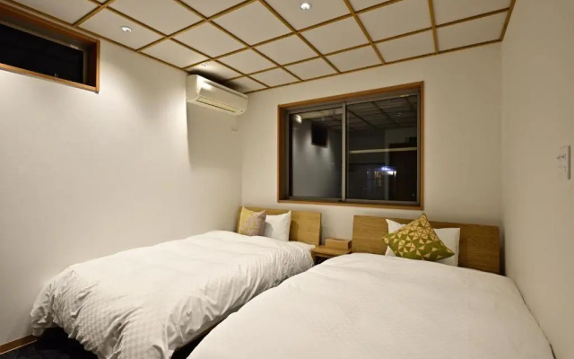 Corner6