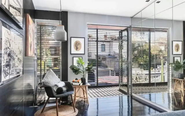Spacious Modern Terrace House With Free Parking