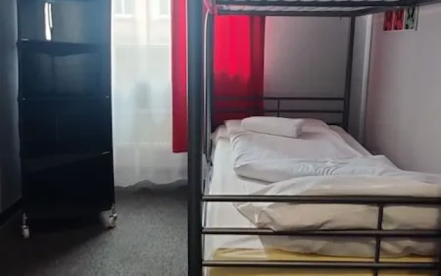 Shick Hostel & Apartments