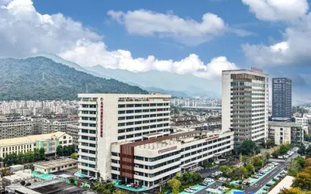 Lantian Hotel(Hangzhou Guihua West Road subway station)