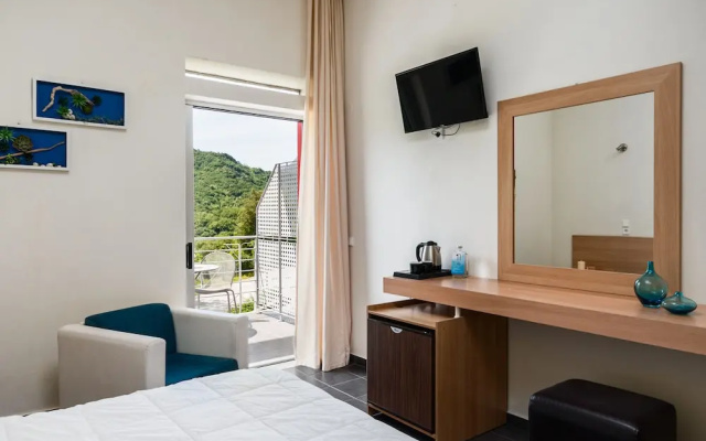 Gefiri Plakas Hotel