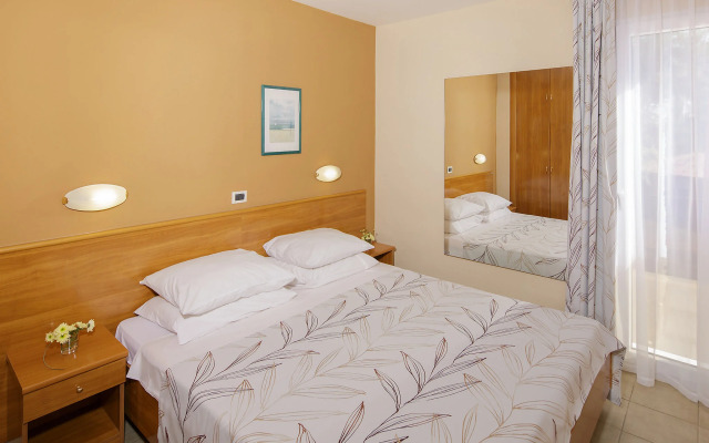 Sol Stella Classic One Bedroom