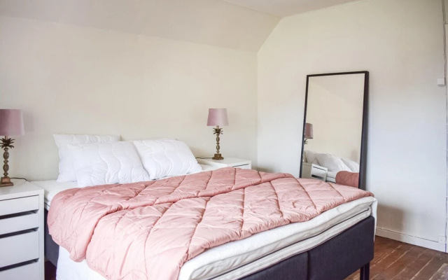 Awesome Home in Tomelila With Wifi and 2 Bedrooms