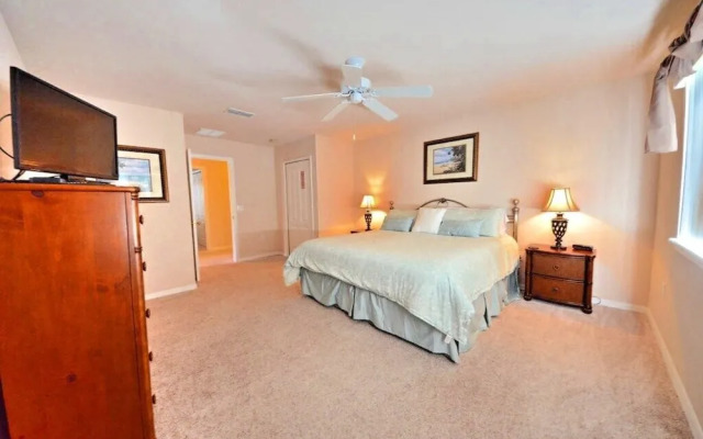Gorgeous Silver Creek 5 Bedroom Home
