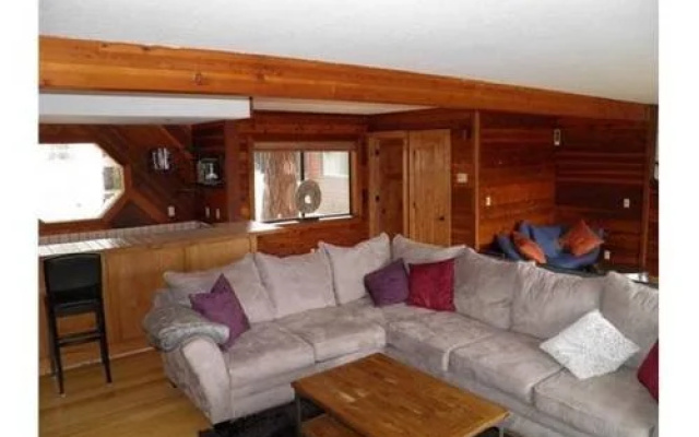 1840 Crystal Air Drive
