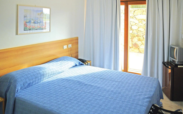 Apartment in Palau Near Surfing Paradise