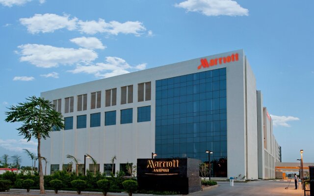 Jaipur Marriott Hotel вид на фасад