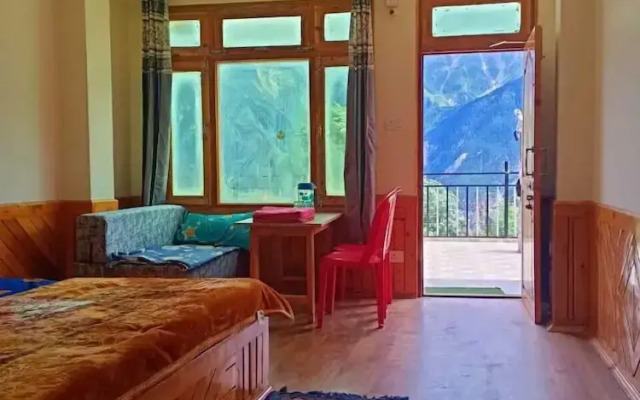 Aarav Chaaras Homestay