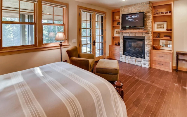 Pine Ridge Estate