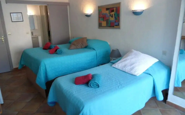 Escale au soleil Hôtel et Appartement