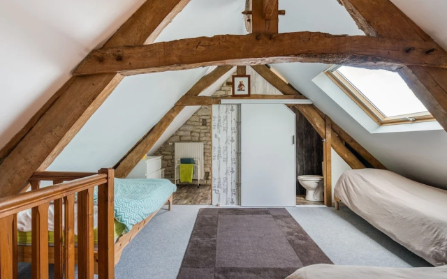 Cosy Holiday Home in Mandeville en Bassin Near Beach