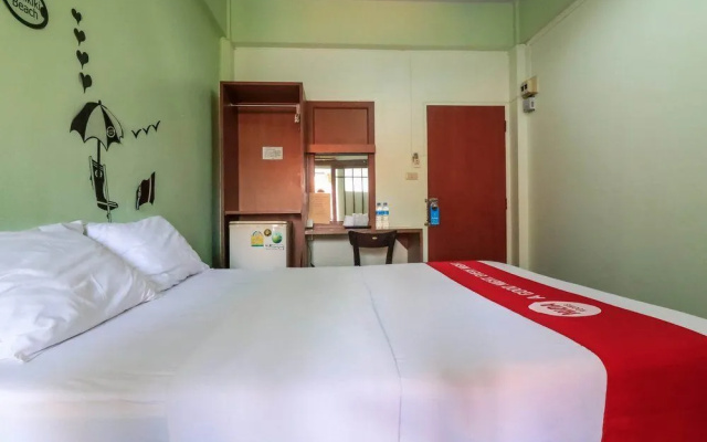 Nida Rooms Moon 235 Walking Street