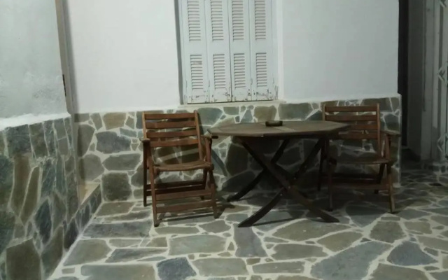 CENTRAL TOWN HOUSE 60m2****