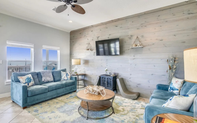 The Ocean Aire 3 Bedroom Home