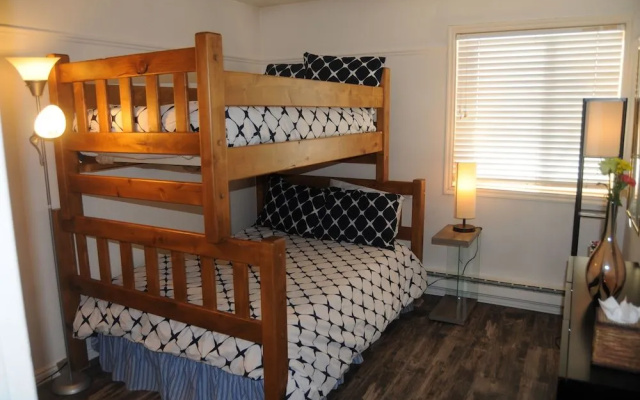 Park City Condo with 6 beds, 3 bedroom, 3 bath, 4 min to ski, 2 min to Sundance HQ