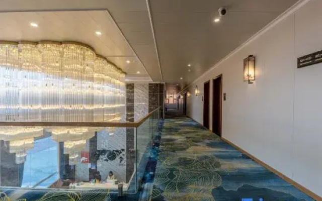 Yunjin Hotel (Ganzi Litang 318 National Road Dongcheng Branch)
