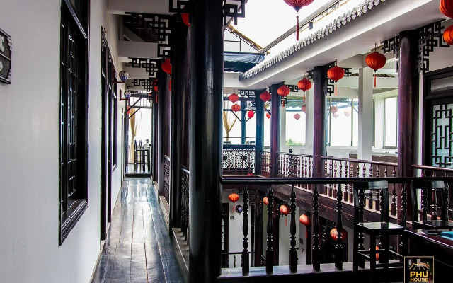 Phu House Hostel