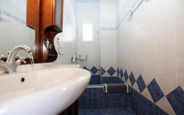 Amati Villa Cavo Dellos