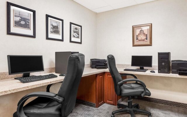 Отель Fairfield by Marriott Inn & Suites Helena North