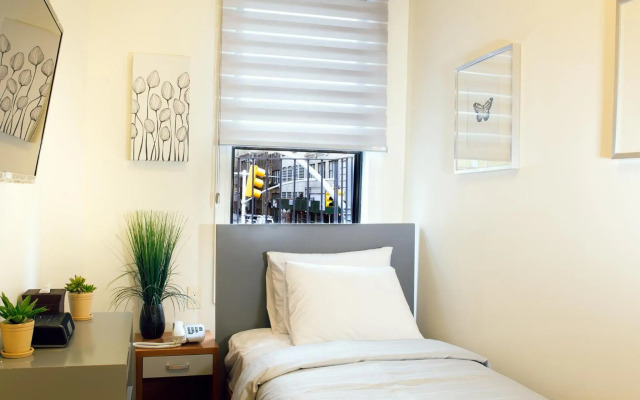 Midtown West Hotel
