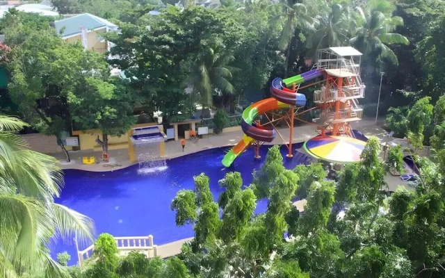 Paradise Station 3 Boracay Hotel by JustGoFun