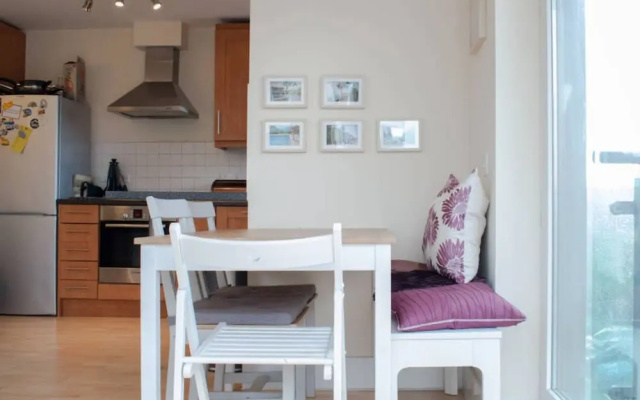 Bright And Spacious 2 Bed Flat In Peckham
