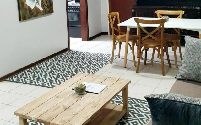 Laboria 102 & 103 (Adults Only)