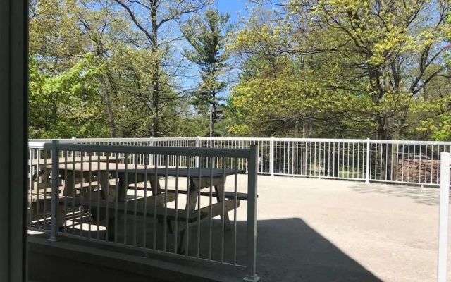 Niagara Beachfront Home