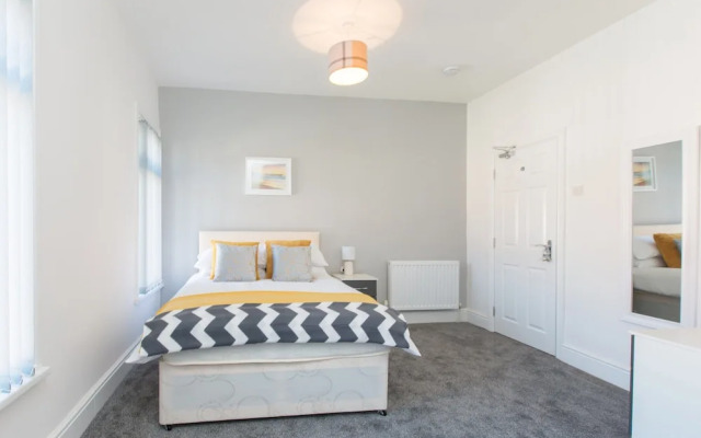 Townhouse @ 58 Brooklyn St - Crewe