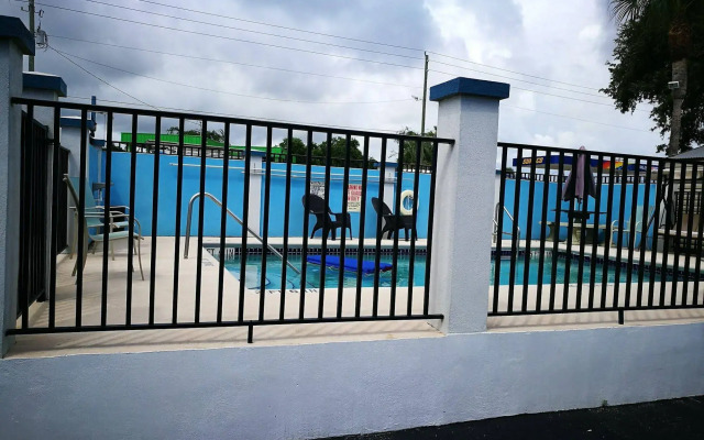Merida Inn and Suites