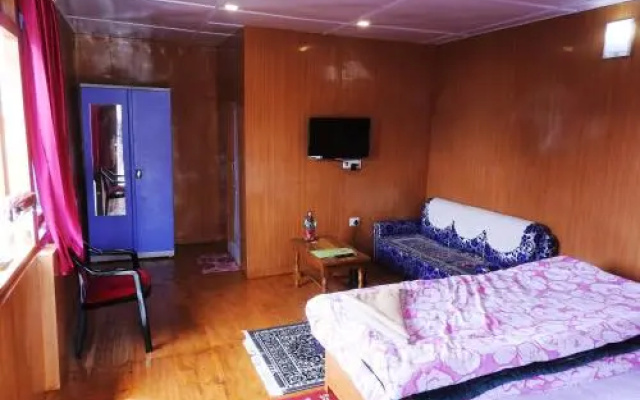 Dondrub Homestay & Resort