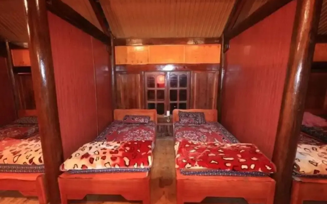 Long Co Tran Homestay