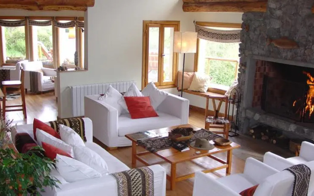 Challhuaquen Lodge