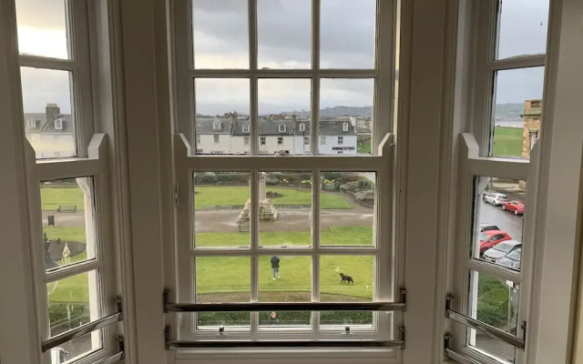 Ayr Loft Apartment With Fabulous Views
