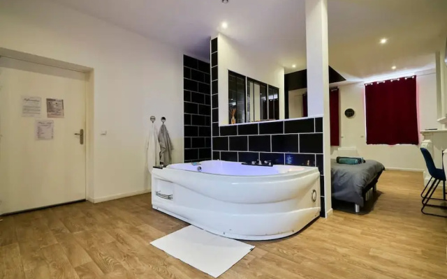 Baignoire Blaneo Sauna 10 Minutes de la Gare