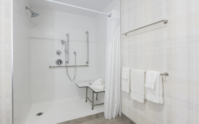 Holiday Inn Express & Suites Moncton by IHG