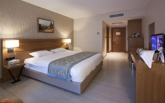 Mirel Hotel