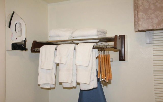 Bedford Plaza Hotel - Boston