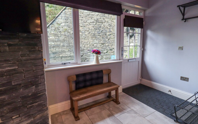 1 The Old Coach House