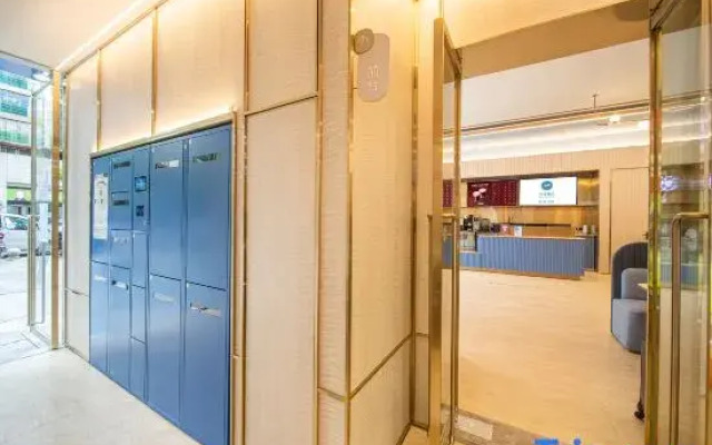 HanTing Hotel (Guiyang Convention and Exhibition Center Financial City)
