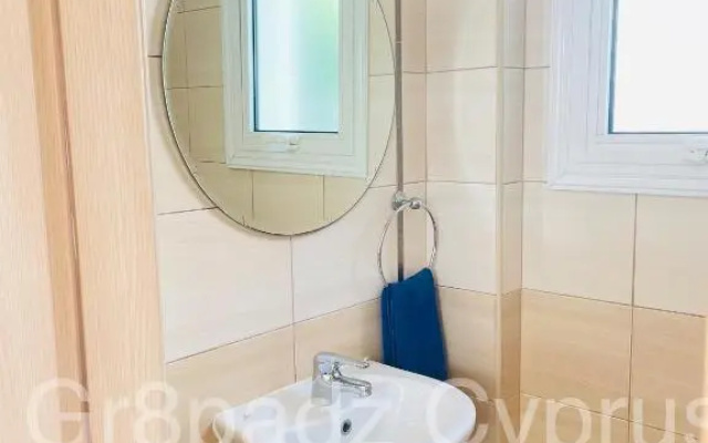 Gr8padz Villa Artemis