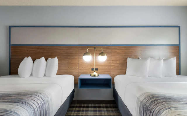 AmericInn by Wyndham Chamberlain - Conference Center