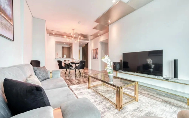 High-end Luxe Apt w Marina Views