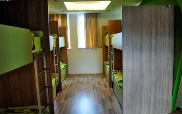 Iguana Hostel