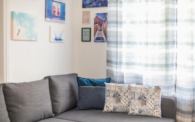 Athens Bright Suite by Cloudkeys